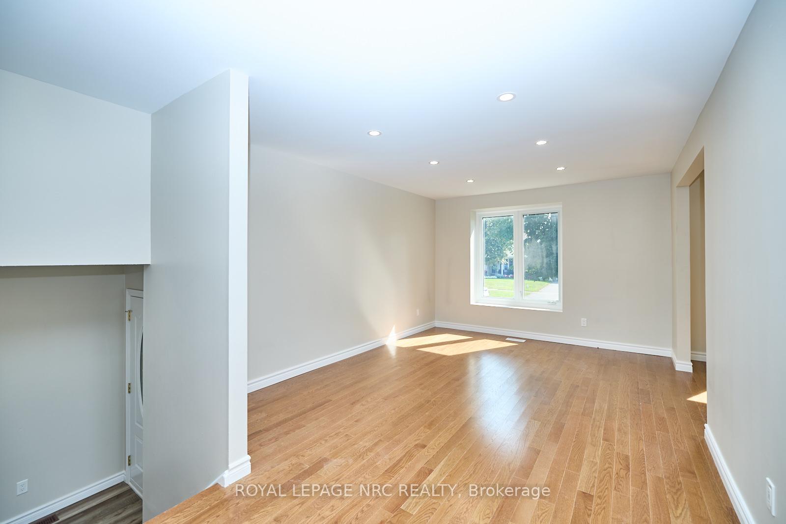 Photo 8 of 17 Kilkenny Drive, St. Catharines, Lakeshore — HOMEH