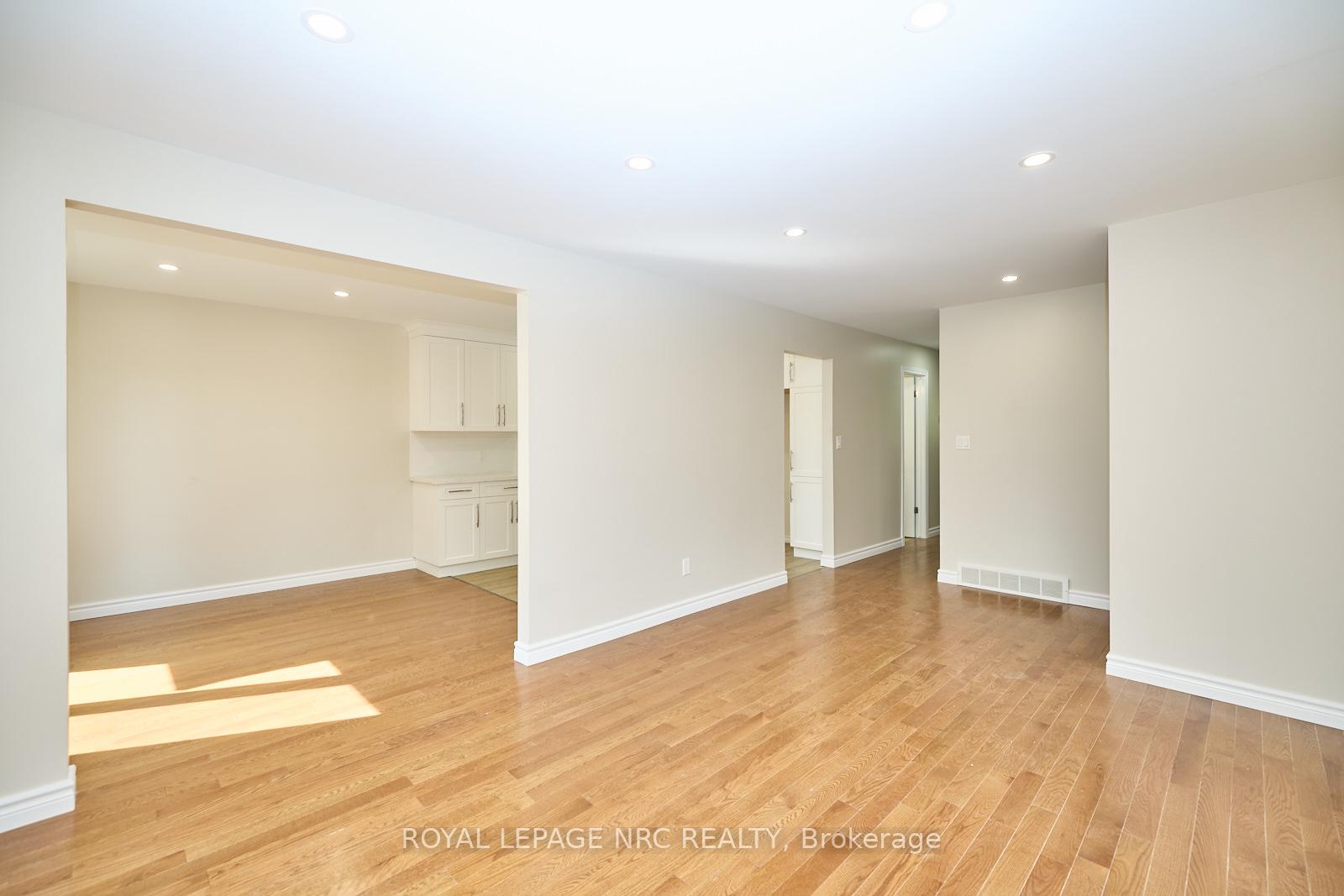 Photo 9 of 17 Kilkenny Drive, St. Catharines, Lakeshore — HOMEH