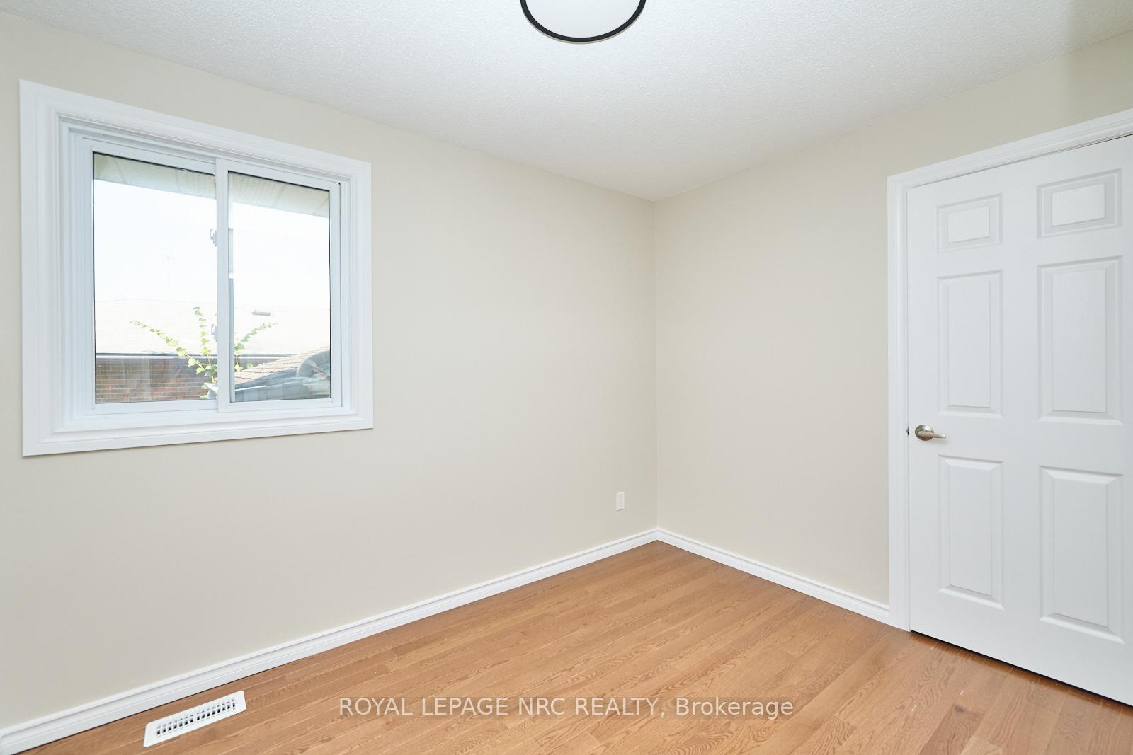 Photo 23 of 17 Kilkenny Drive, St. Catharines, Lakeshore — HOMEH