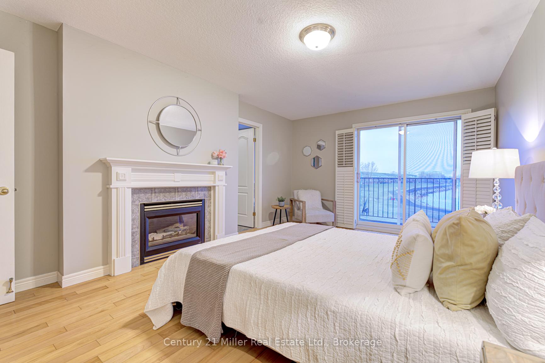 Photo 3 of 487 Dewitt Road, Hamilton, Lakeshore — HOMEH