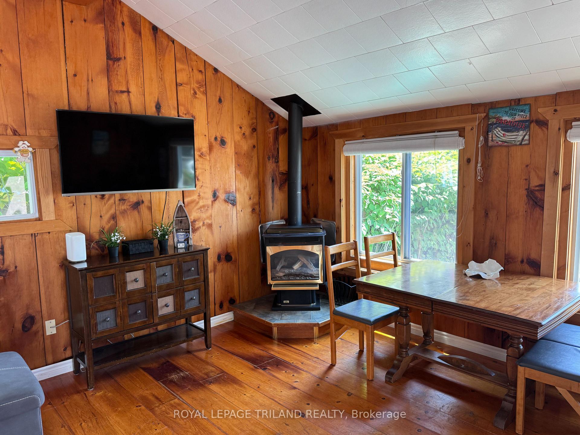 Photo 5 of 472A Edith Cavell Boulevard, Central Elgin, Port Stanley — HOMEH