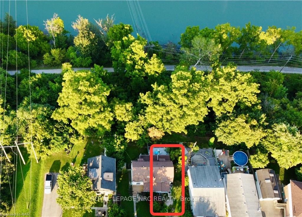 Photo 2 of 18 Rose Street, St. Catharines, Grapeview — HOMEH