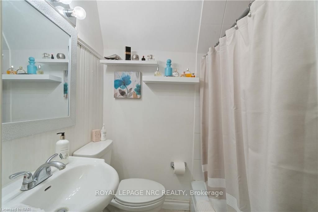Photo 19 of 18 Rose Street, St. Catharines, Grapeview — HOMEH