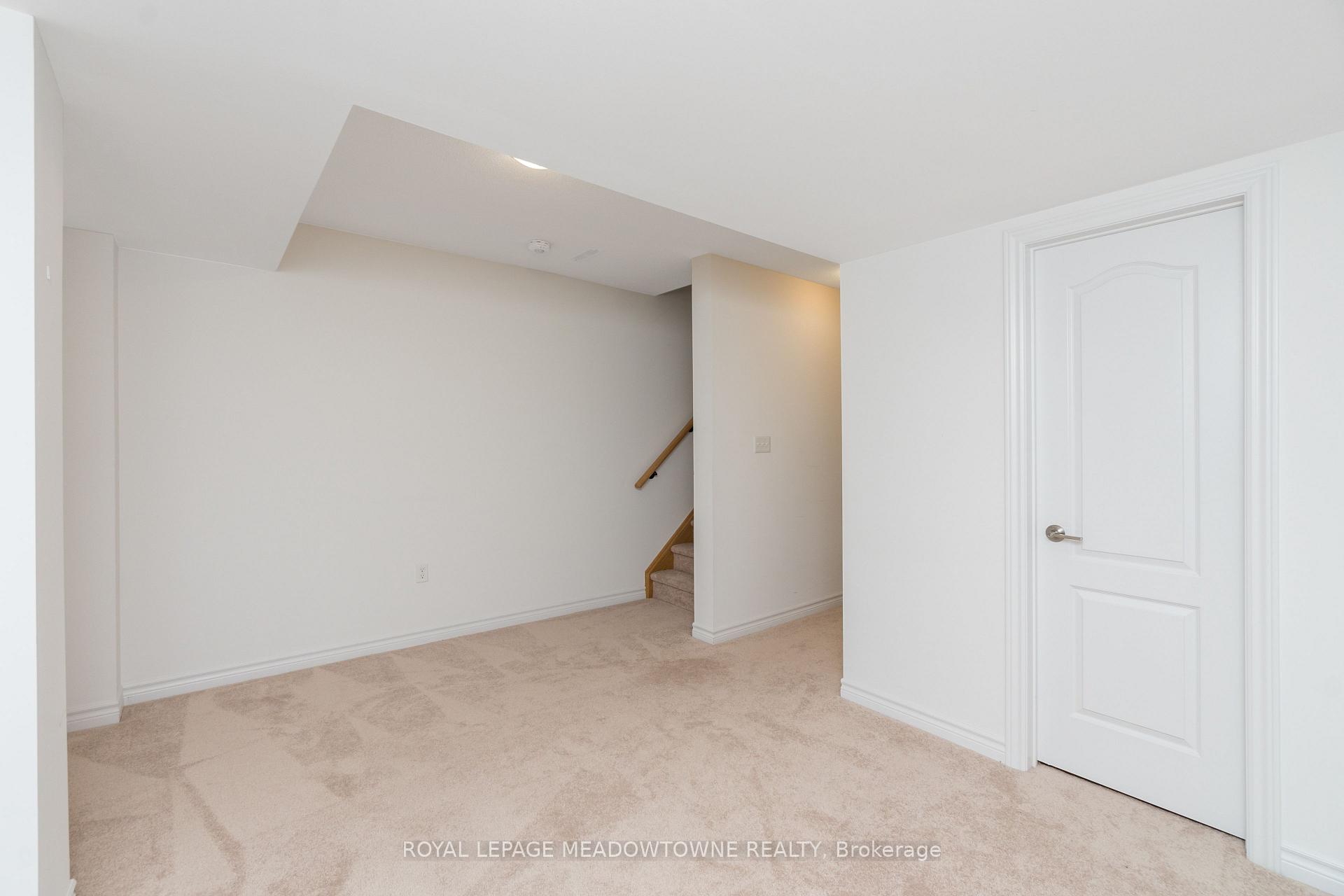 Photo 5 of 17 Andean Lane, Barrie, Rural Barrie Southwest — HOMEH