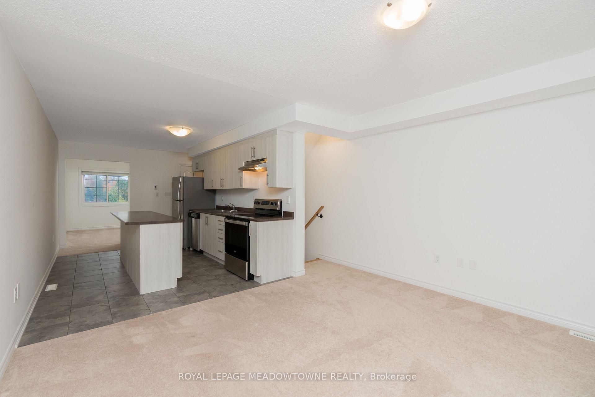 Photo 7 of 17 Andean Lane, Barrie, Rural Barrie Southwest — HOMEH