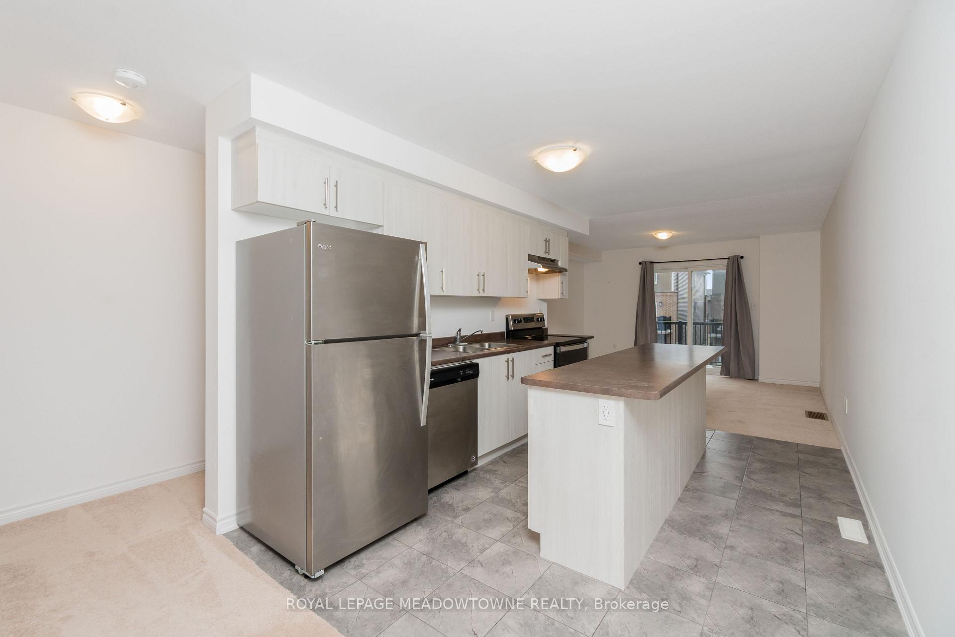 Photo 11 of 17 Andean Lane, Barrie, Rural Barrie Southwest — HOMEH
