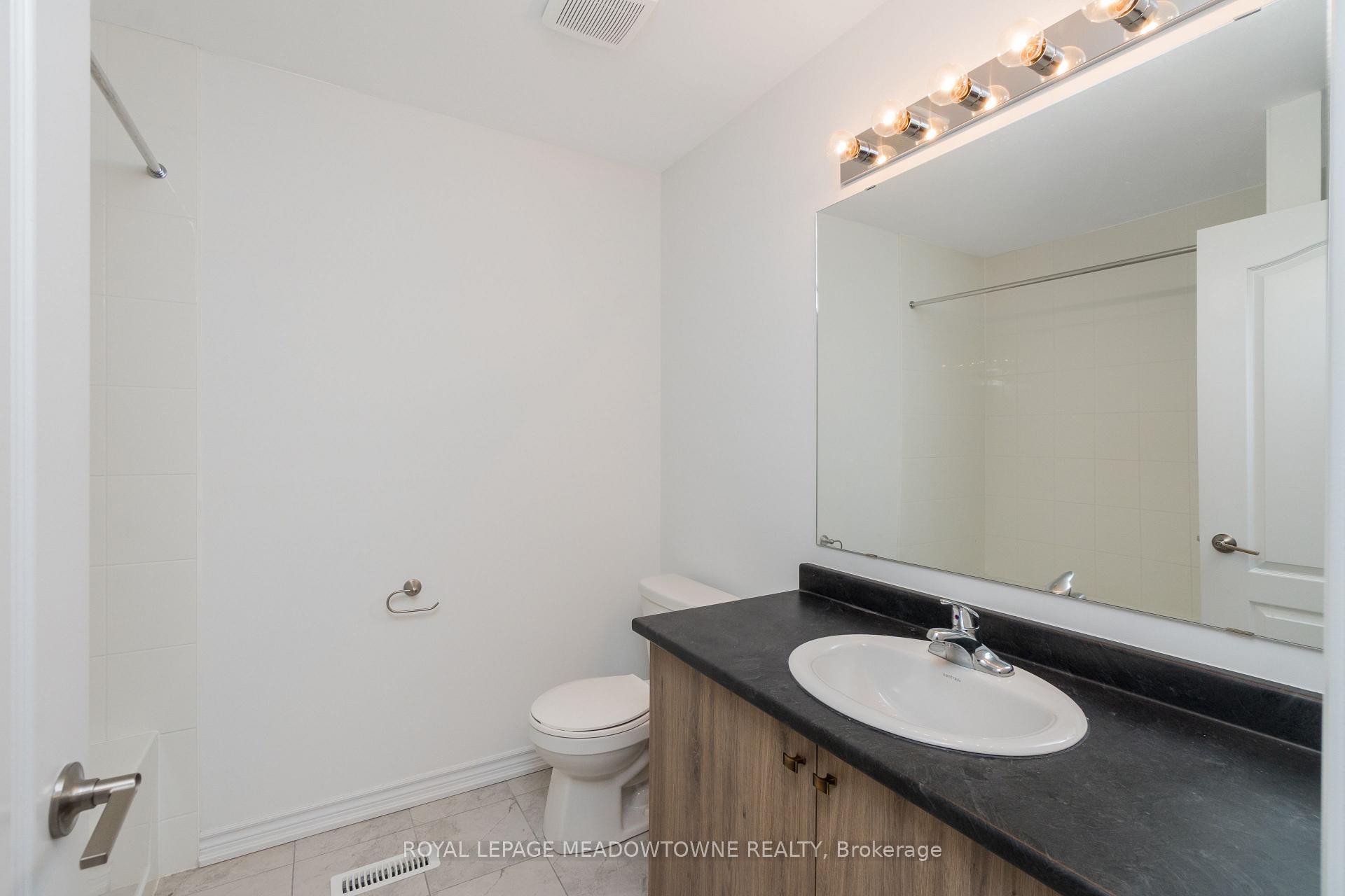 Photo 18 of 17 Andean Lane, Barrie, Rural Barrie Southwest — HOMEH