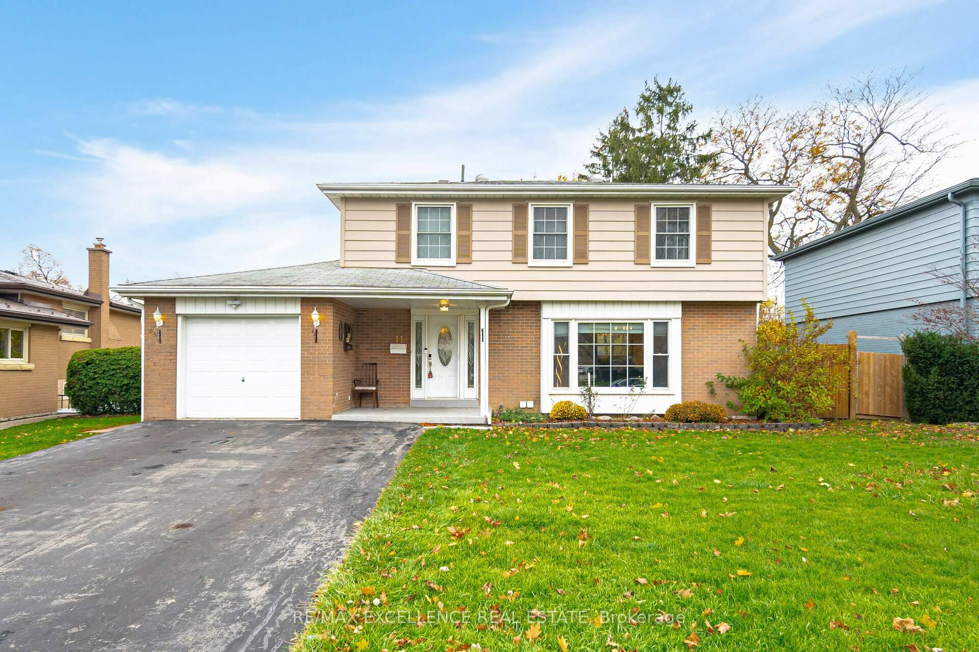 Front of 11 Crawley Drive