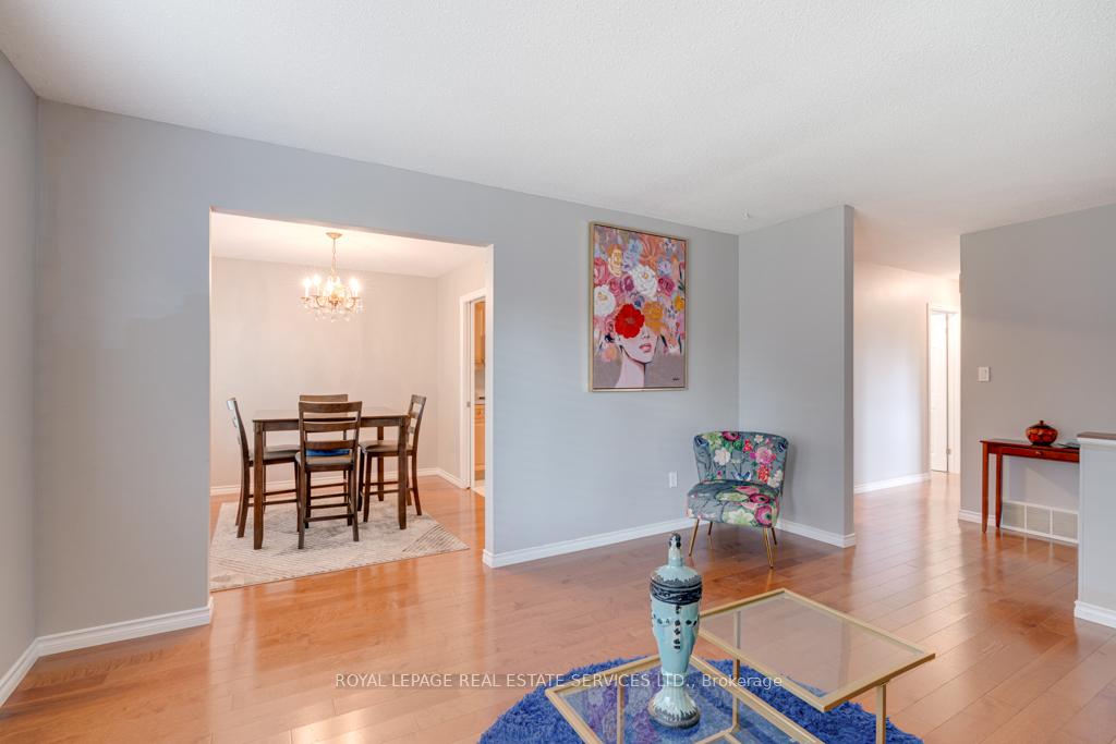 Photo 7 of 47 Westfield Drive, St. Catharines, Fairview — HOMEH