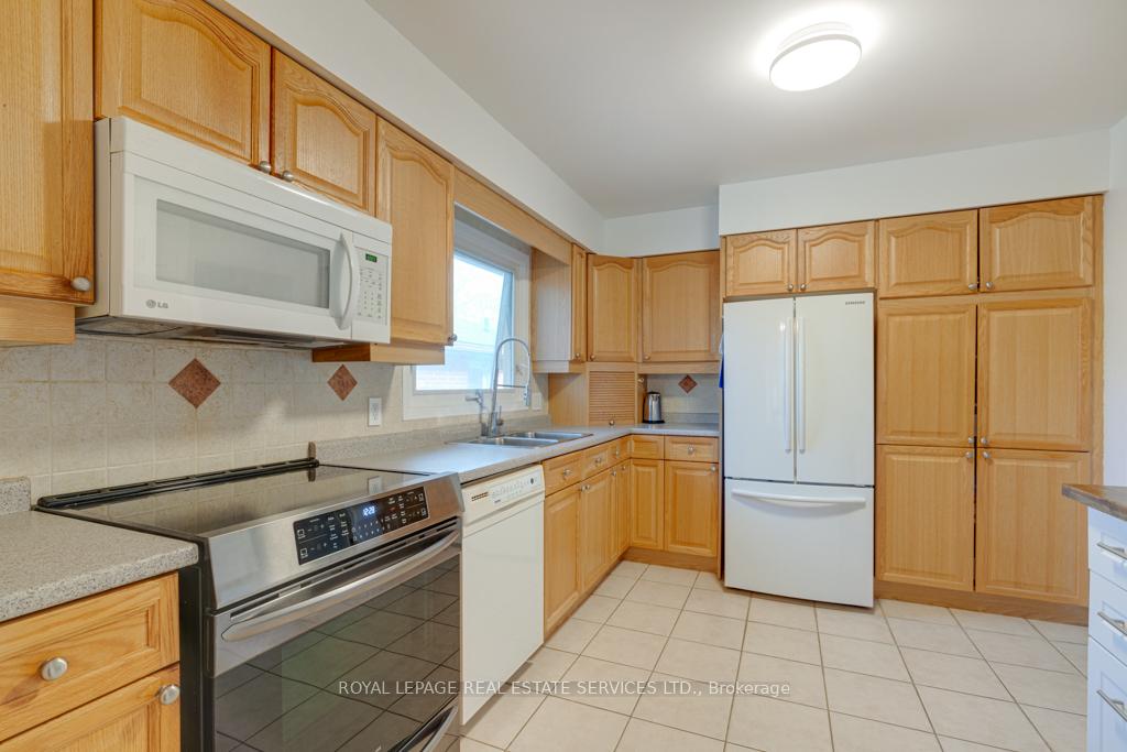 Photo 13 of 47 Westfield Drive, St. Catharines, Fairview — HOMEH