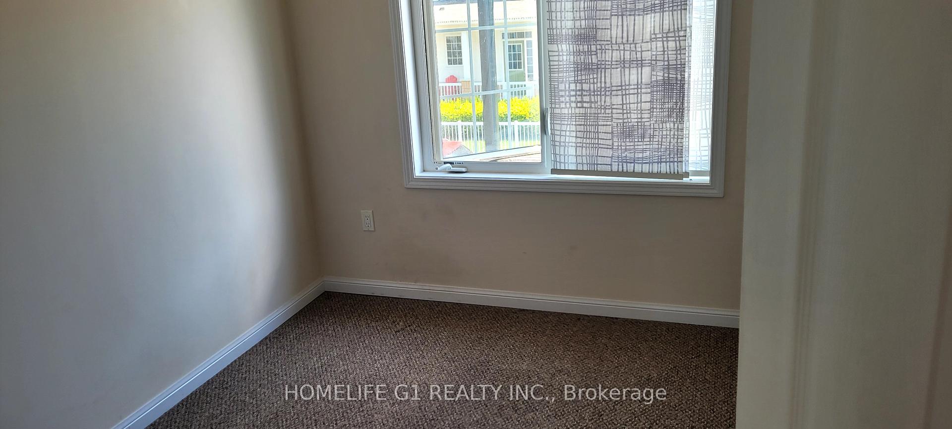 Photo 6 of Unit 15, 21 Diana Avenue, Brantford — HOMEH
