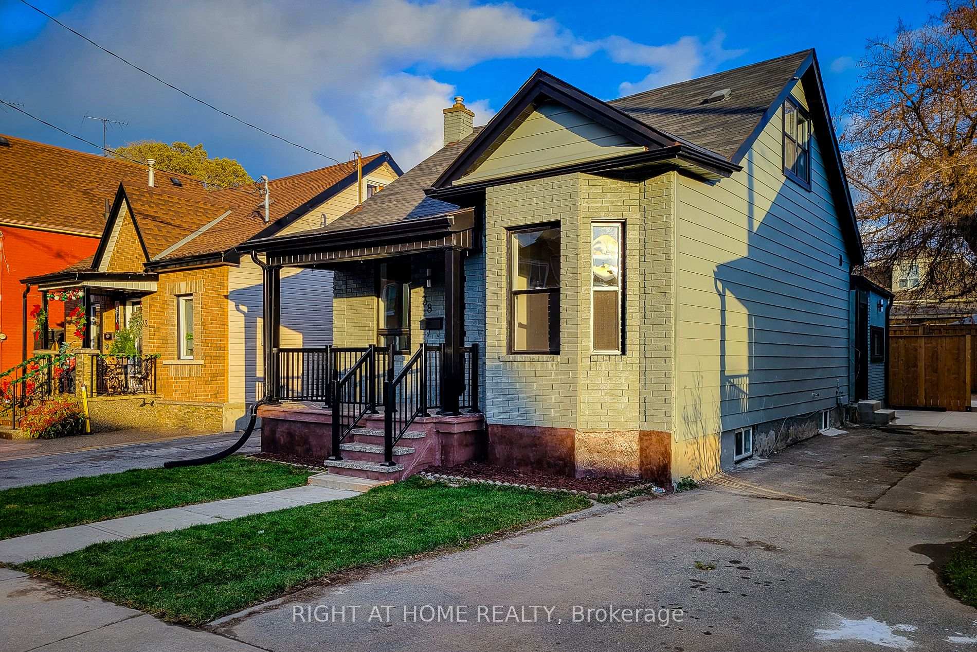 Photo 1 of 38 Clyde Street, Hamilton, Landsdale — HOMEH