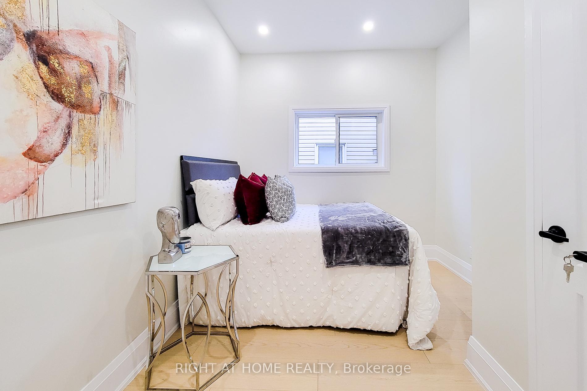 Photo 15 of 38 Clyde Street, Hamilton, Landsdale — HOMEH