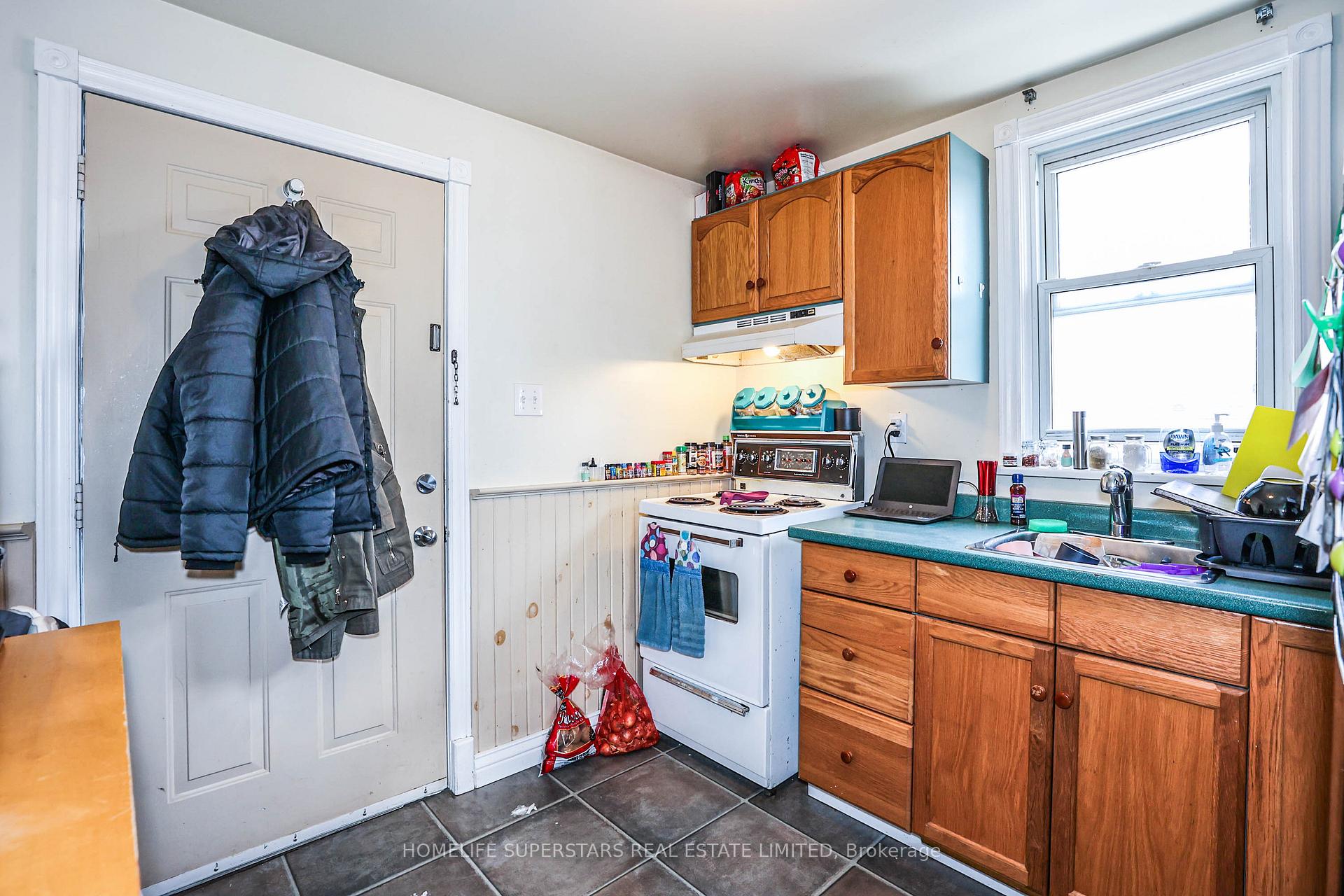Photo 17 of 205 Queenston Street E, St. Catharines, E. Chester — HOMEH
