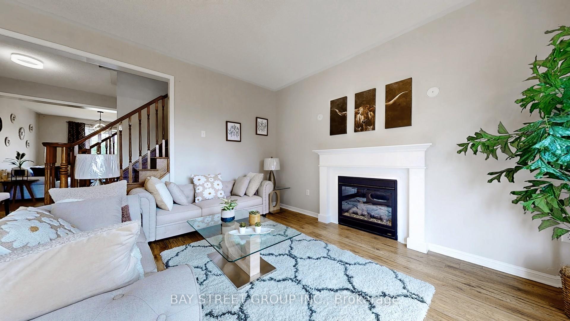 Photo 7 of 76 Roelfson Drive, Hamilton, Meadowlands — HOMEH