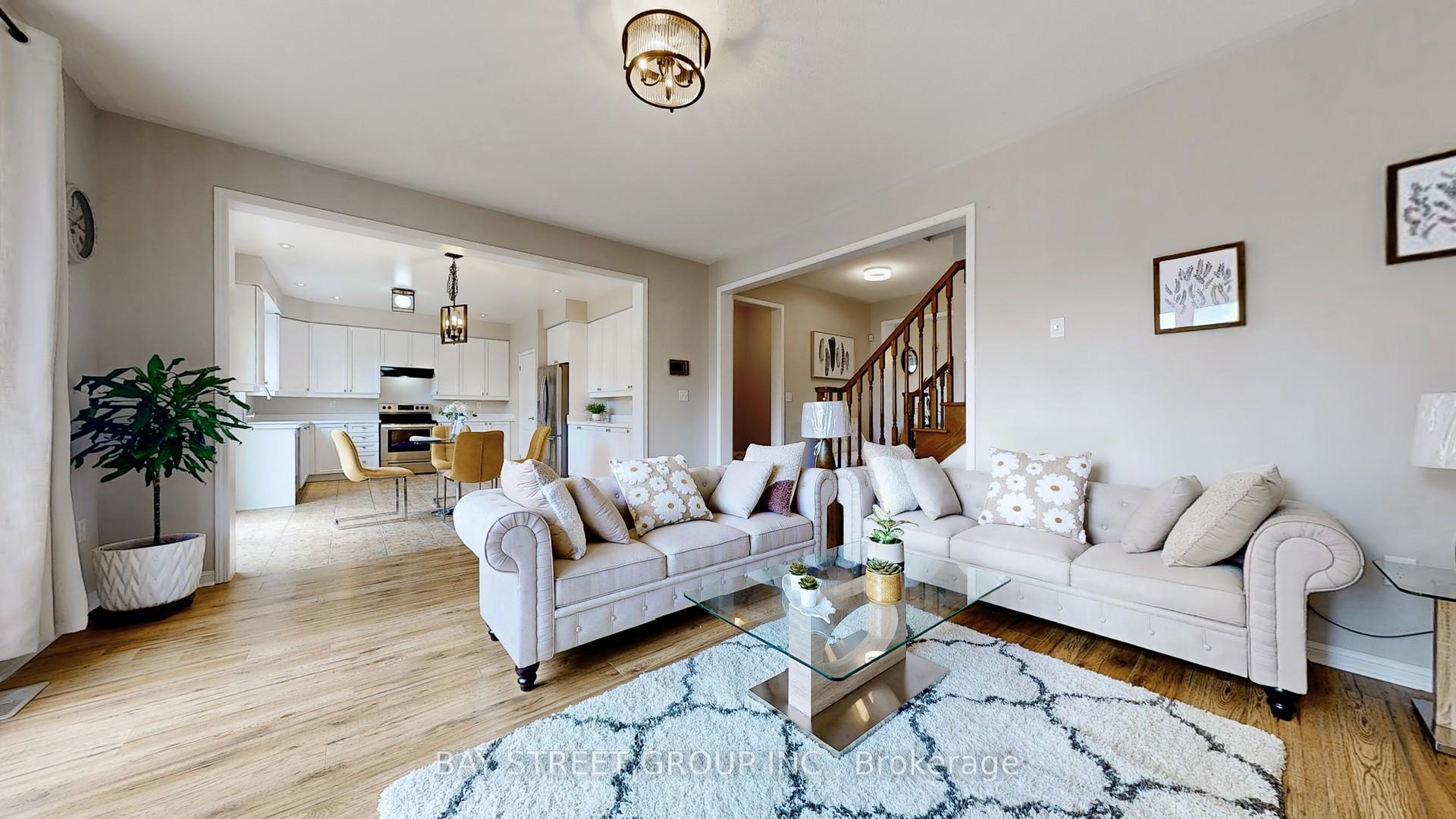 Photo 8 of 76 Roelfson Drive, Hamilton, Meadowlands — HOMEH