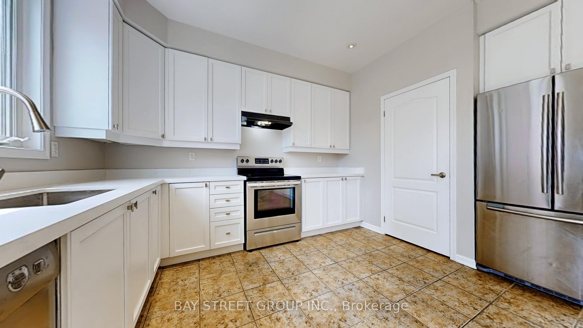 Photo 10 of 76 Roelfson Drive, Hamilton, Meadowlands — HOMEH