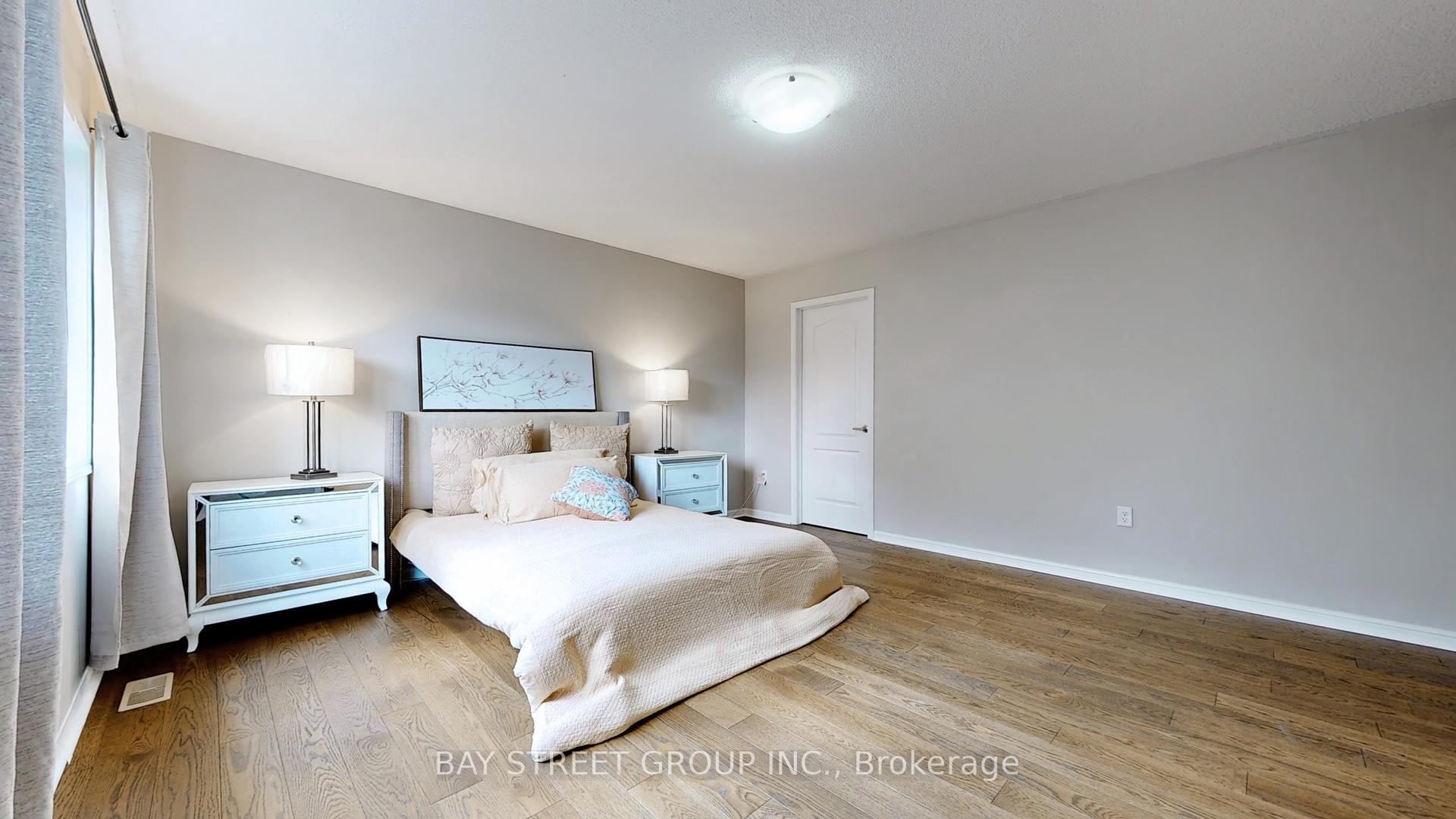 Photo 21 of 76 Roelfson Drive, Hamilton, Meadowlands — HOMEH