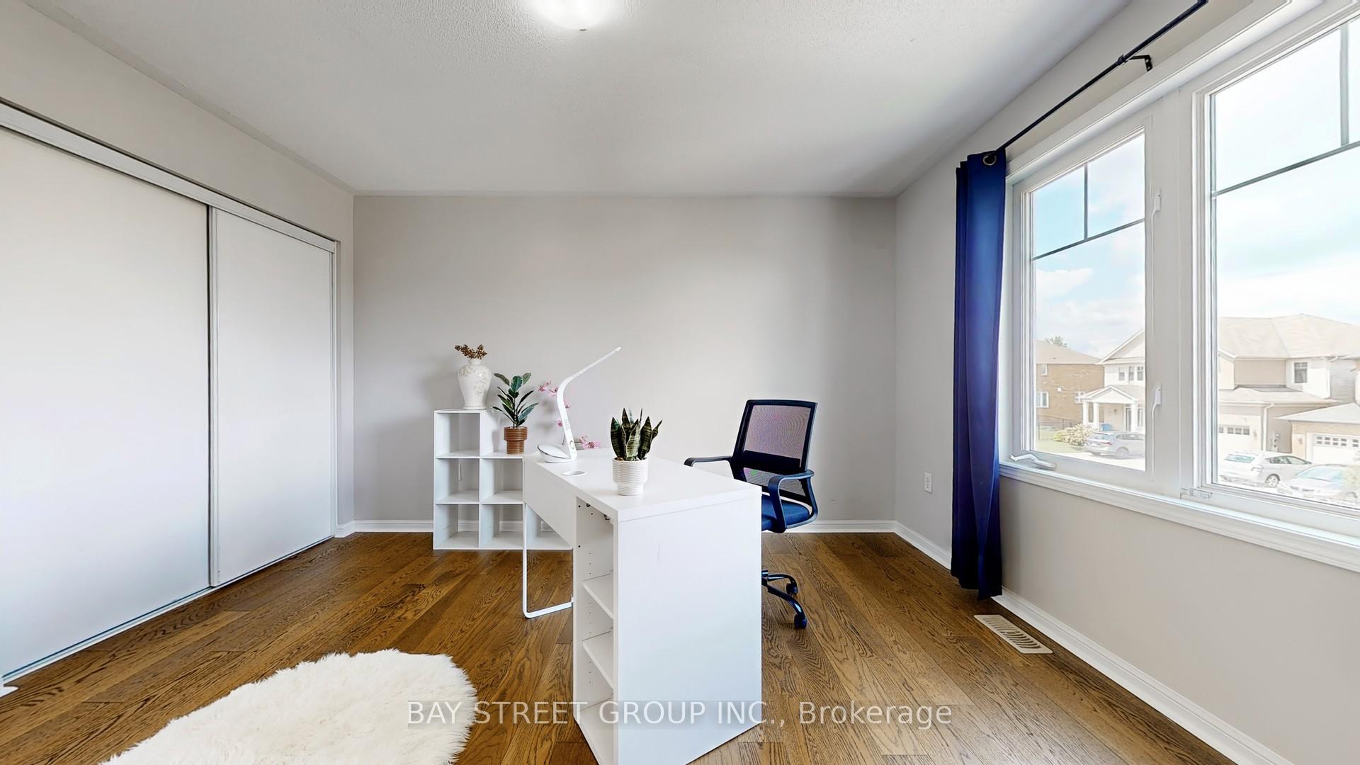 Photo 29 of 76 Roelfson Drive, Hamilton, Meadowlands — HOMEH