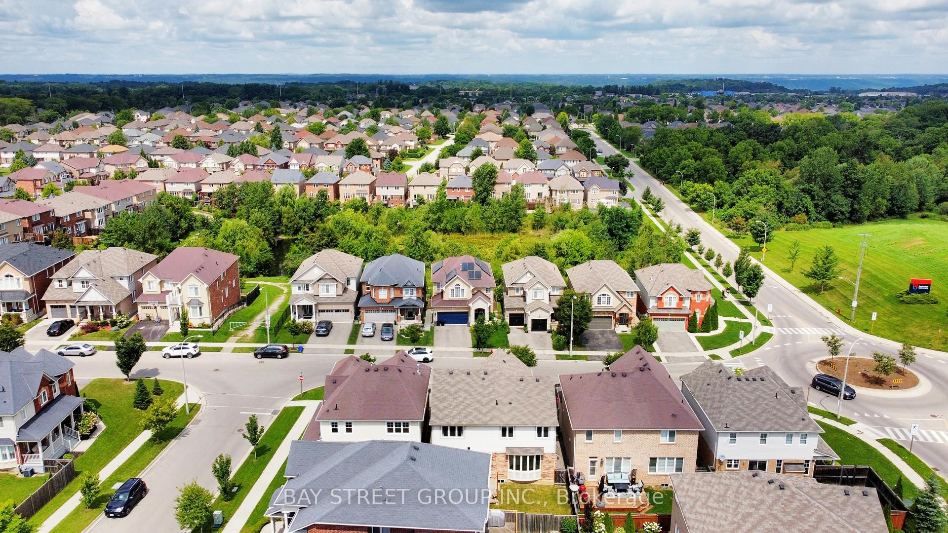 Photo 39 of 76 Roelfson Drive, Hamilton, Meadowlands — HOMEH