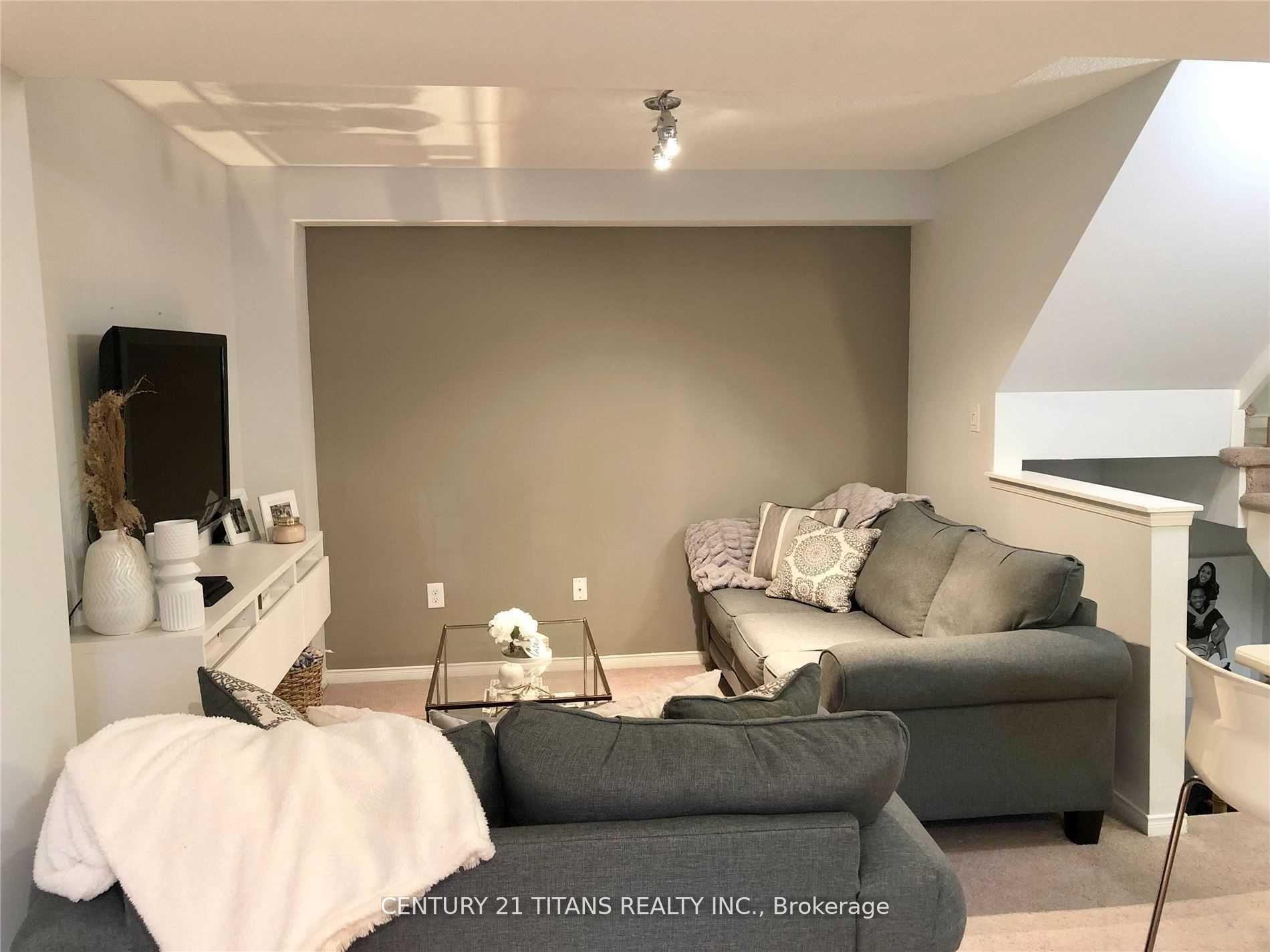 Photo 7 of 26 Pendrill Way, Ajax, Central East — HOMEH