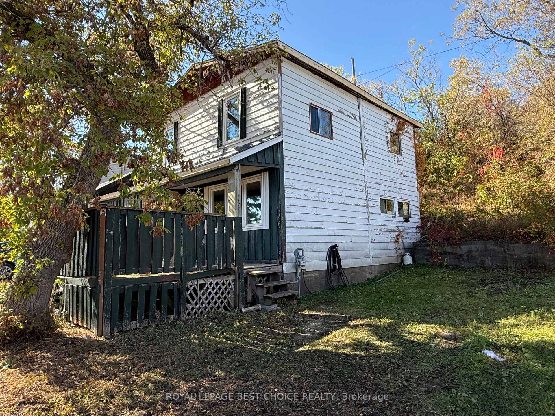 Photo 10 of 36 Russell Street, Cobalt — HOMEH