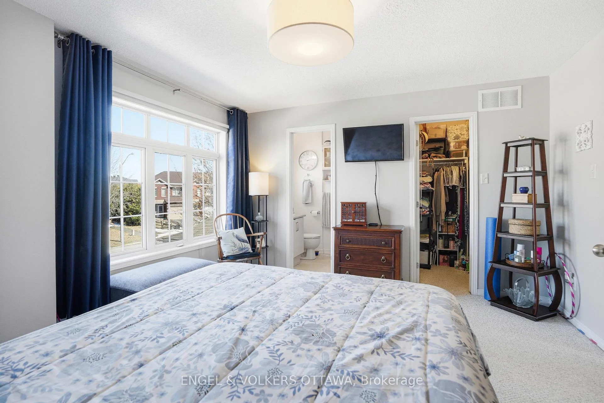 Photo 18 of 1092 Brasseur Crescent, Ottawa, Fallingbrook/Gardenway South — HOMEH