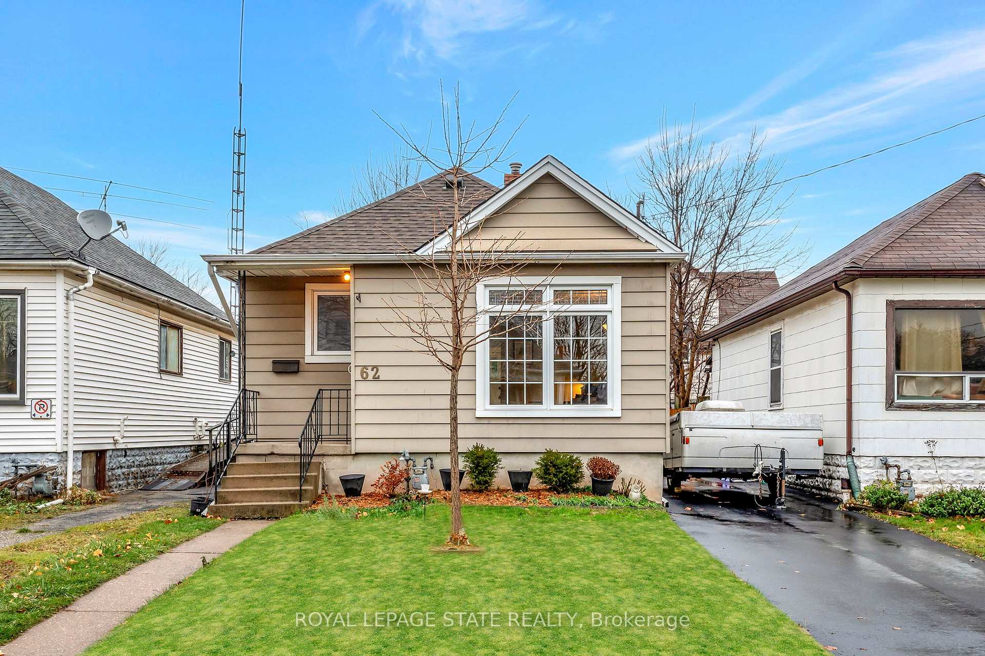 Photo 1 of 62 Houghton Avenue N, Hamilton, Crown Point — HOMEH