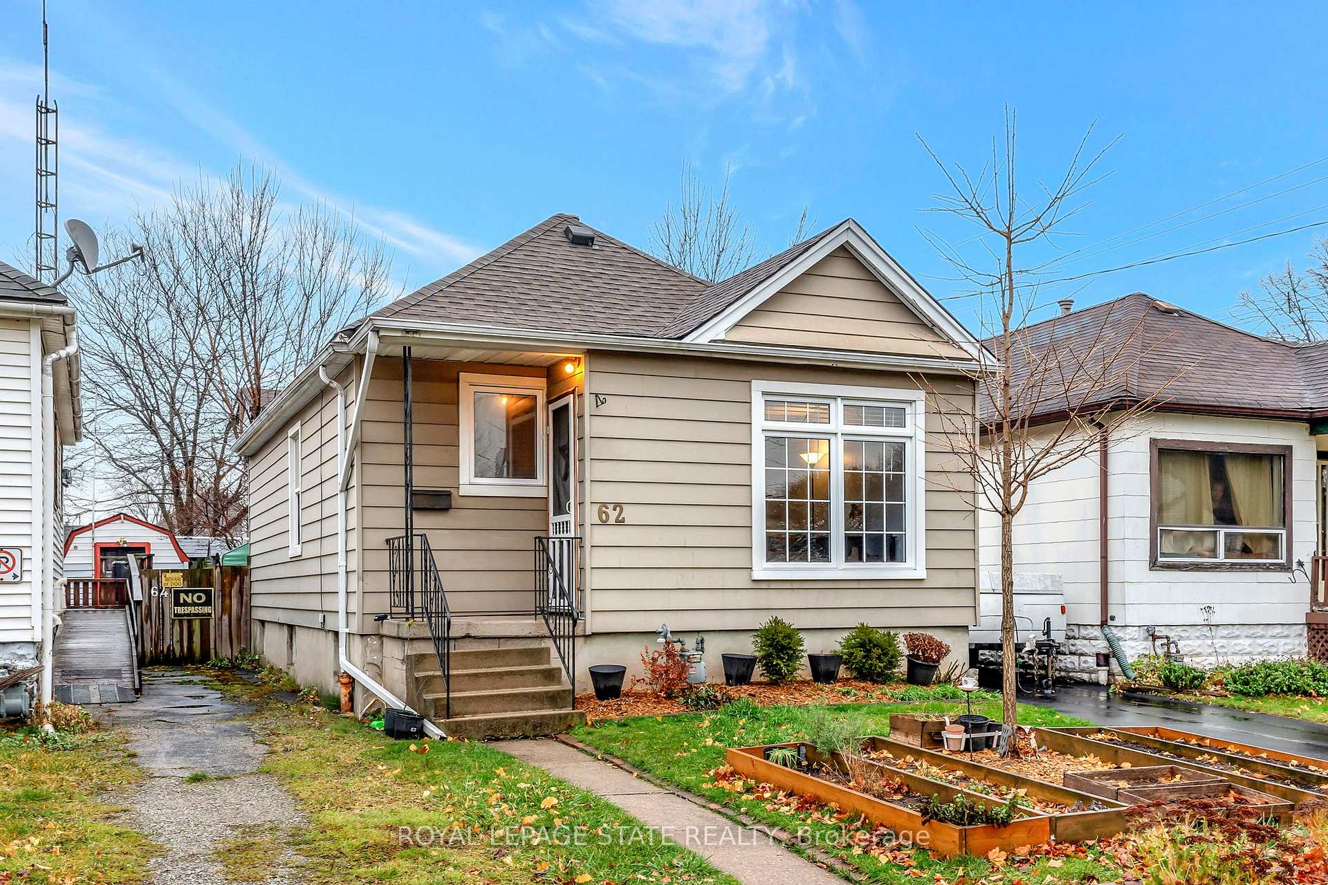 Photo 28 of 62 Houghton Avenue N, Hamilton, Crown Point — HOMEH