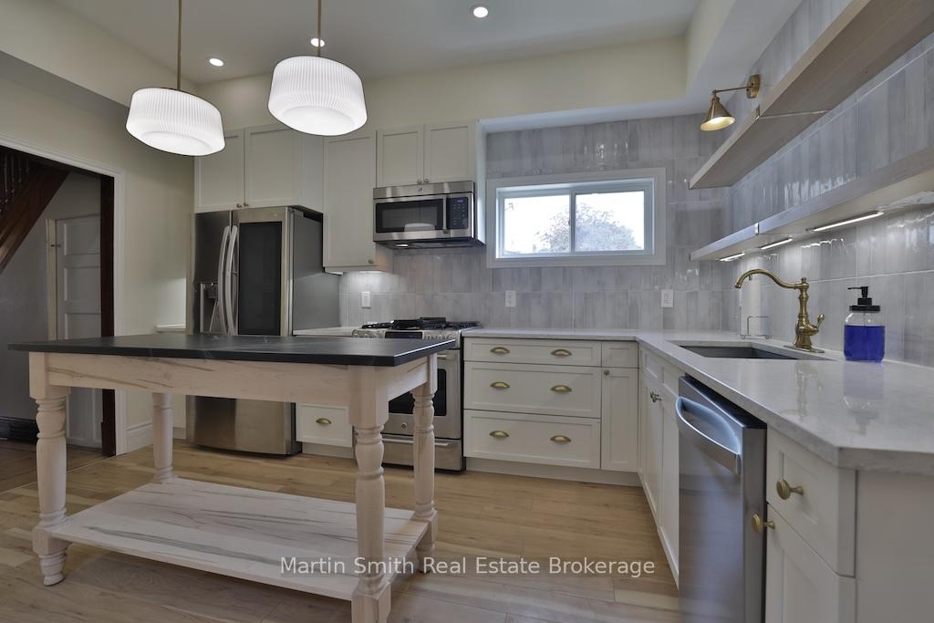 Photo 31 of 456 King William Street, Hamilton, Landsdale — HOMEH