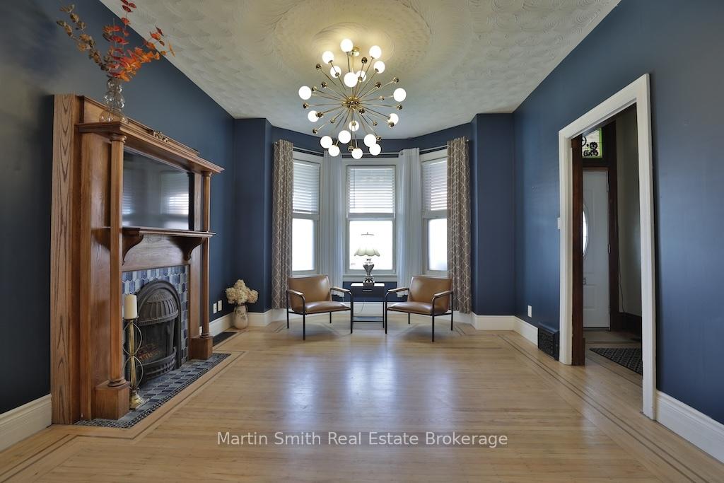 Photo 7 of 456 King William Street, Hamilton, Landsdale — HOMEH