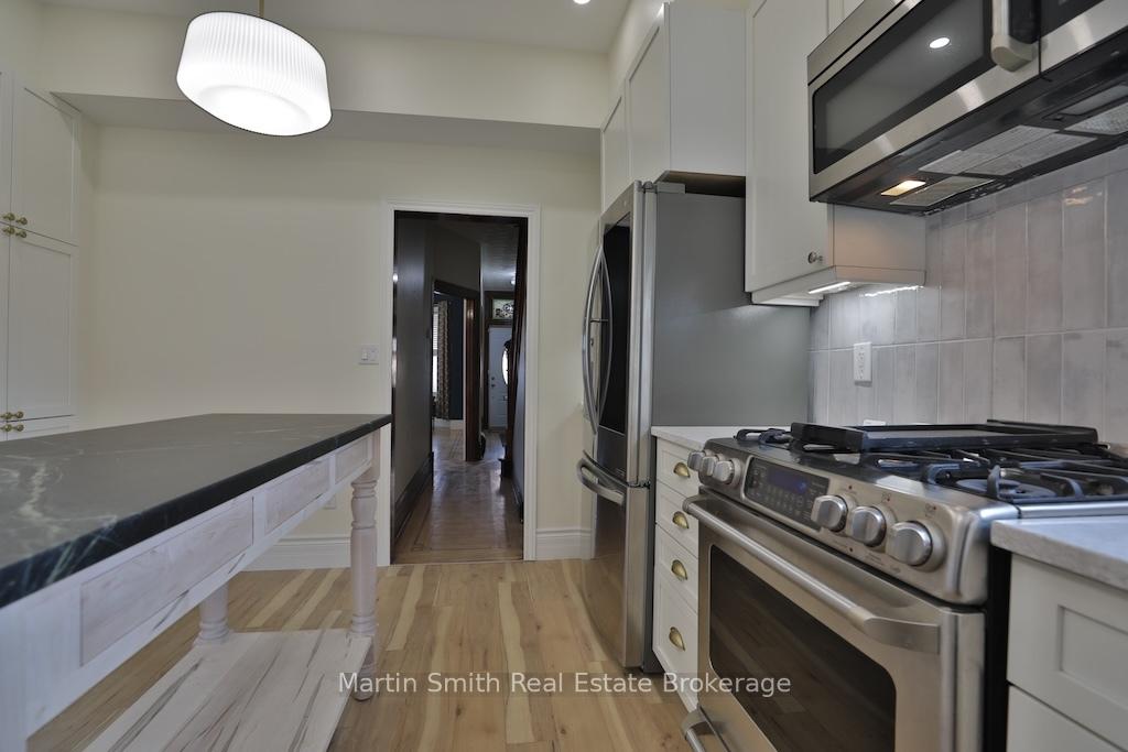 Photo 13 of 456 King William Street, Hamilton, Landsdale — HOMEH