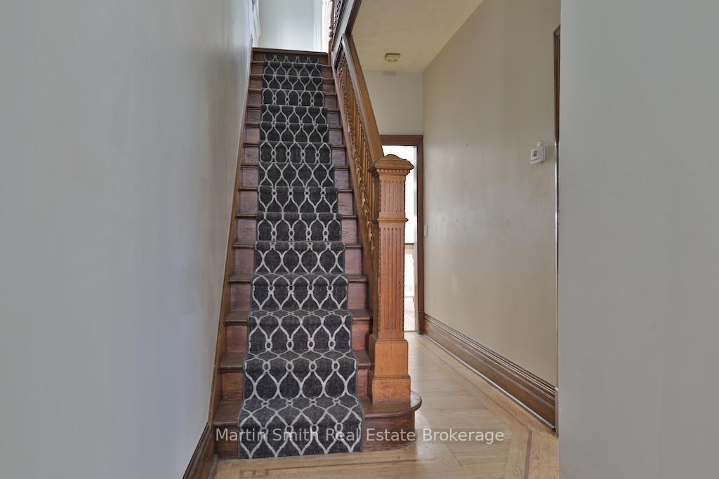 Photo 17 of 456 King William Street, Hamilton, Landsdale — HOMEH