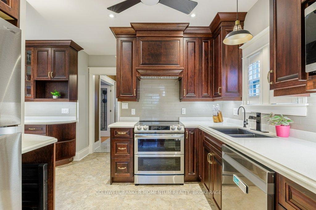 Photo 14 of 43 South Drive S, St. Catharines, Old Glenridge — HOMEH