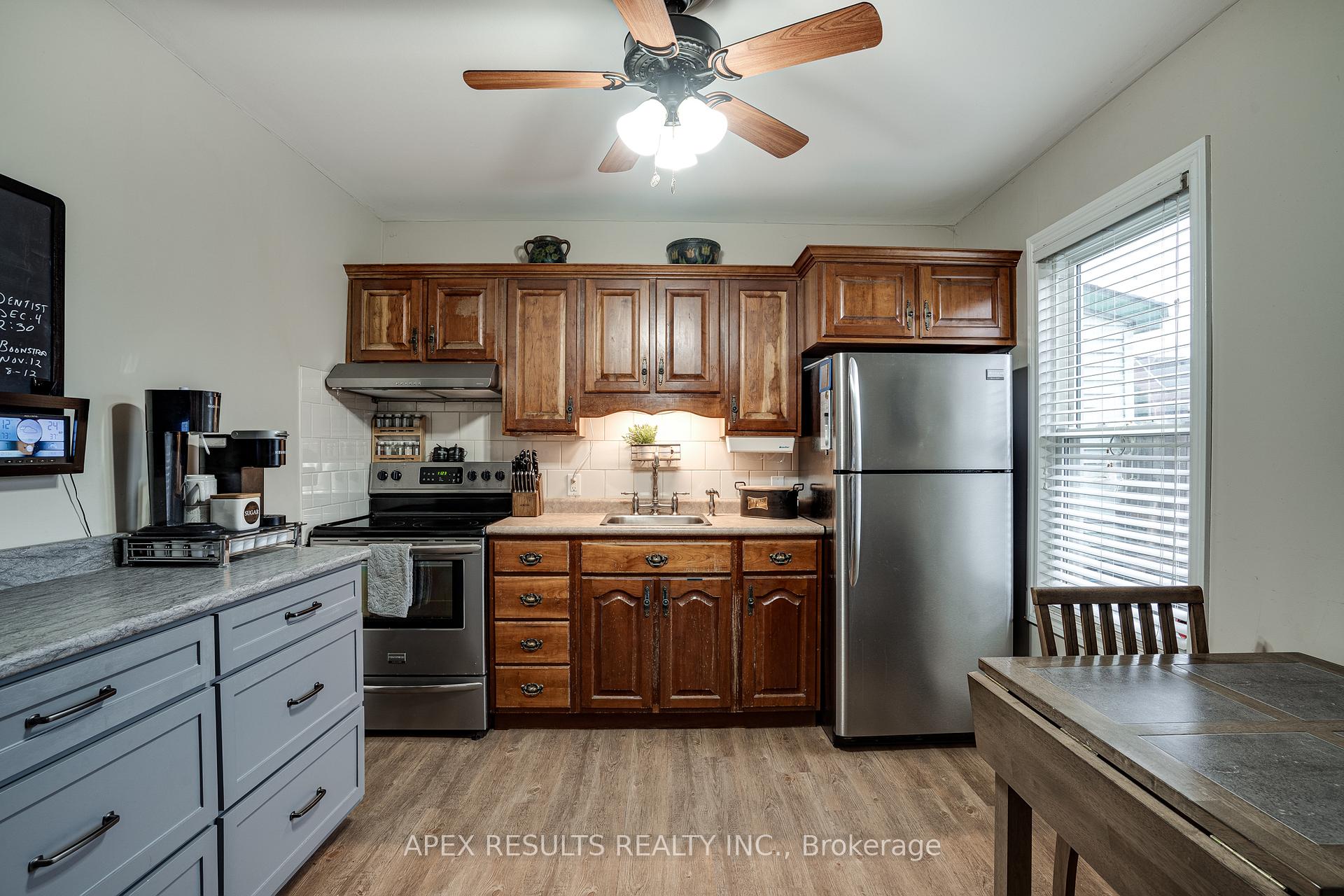 Photo 7 of 52 Mayflower Avenue, Hamilton, Crown Point — HOMEH