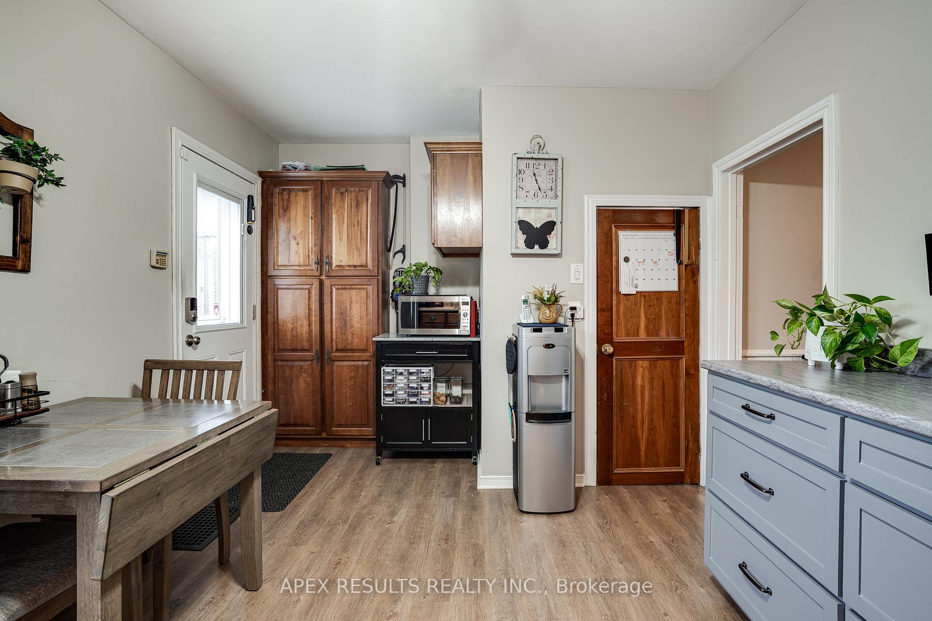 Photo 9 of 52 Mayflower Avenue, Hamilton, Crown Point — HOMEH