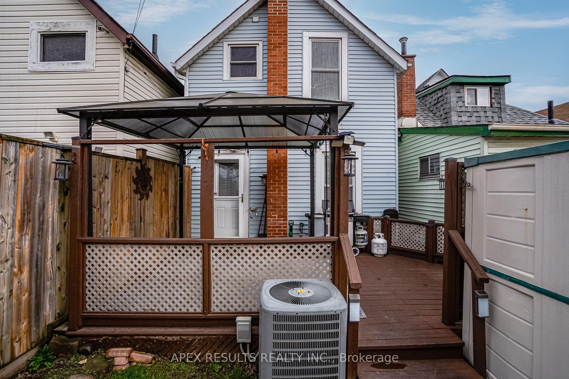 Photo 17 of 52 Mayflower Avenue, Hamilton, Crown Point — HOMEH