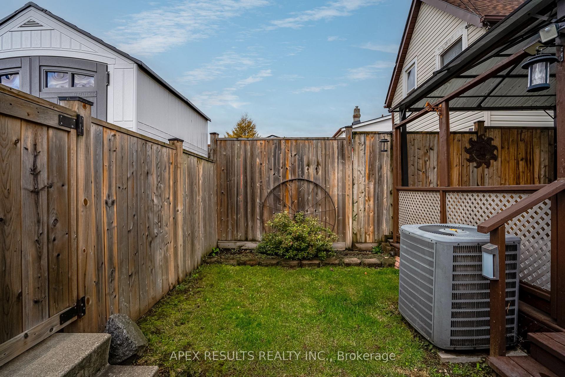 Photo 21 of 52 Mayflower Avenue, Hamilton, Crown Point — HOMEH