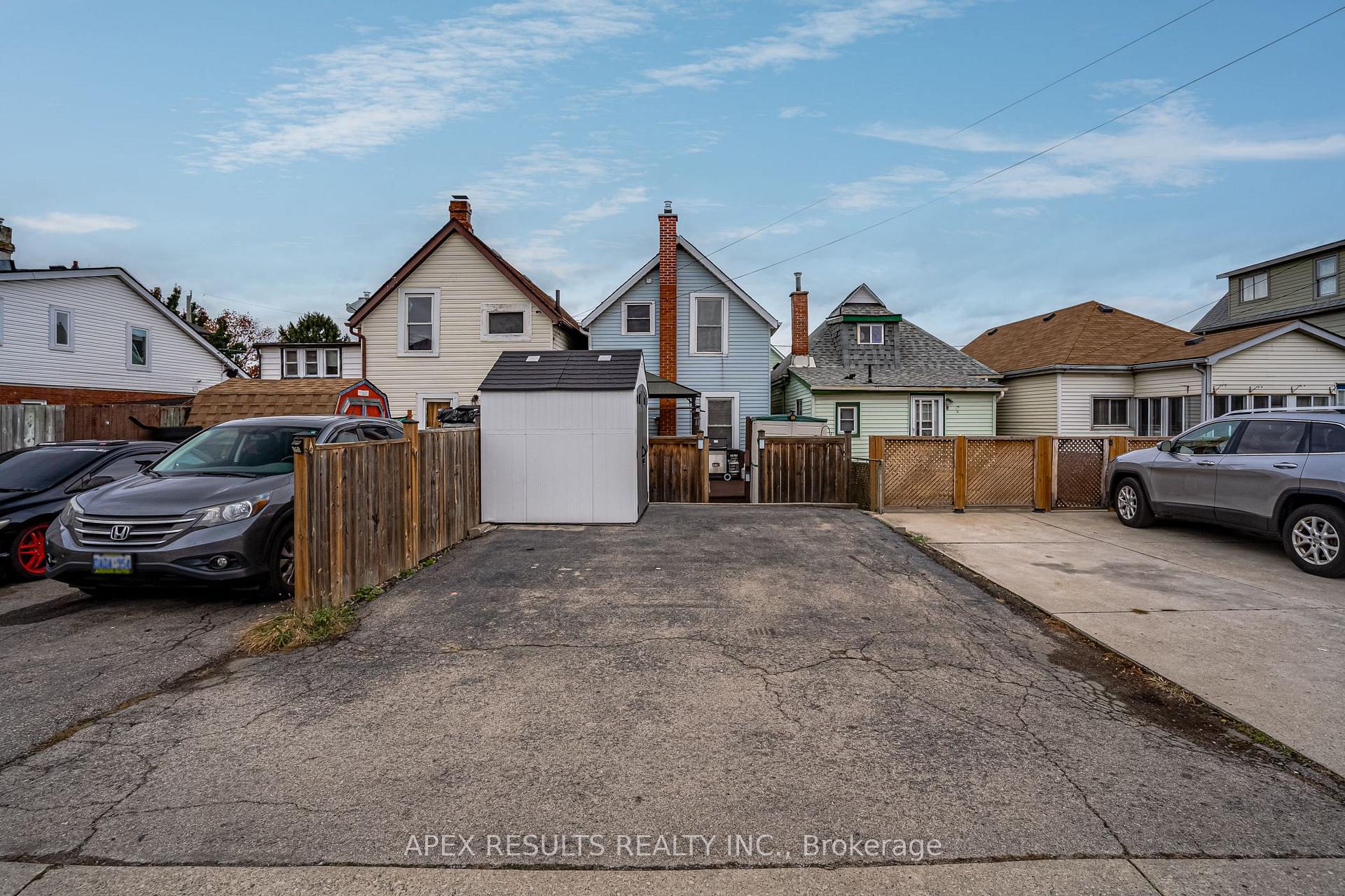 Photo 23 of 52 Mayflower Avenue, Hamilton, Crown Point — HOMEH