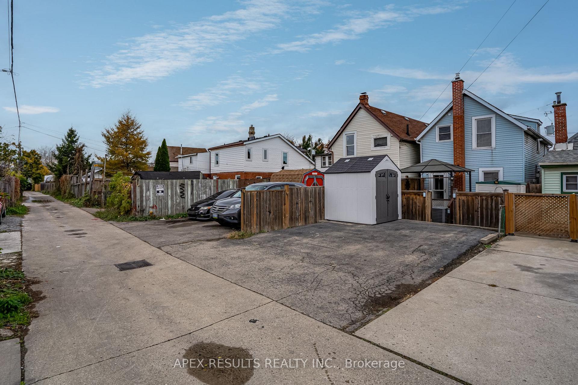 Photo 24 of 52 Mayflower Avenue, Hamilton, Crown Point — HOMEH