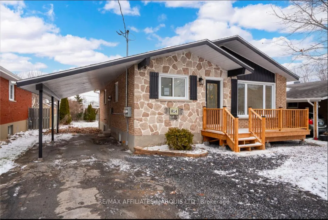 Photo 1 of 814 Alice Street, Cornwall — HOMEH