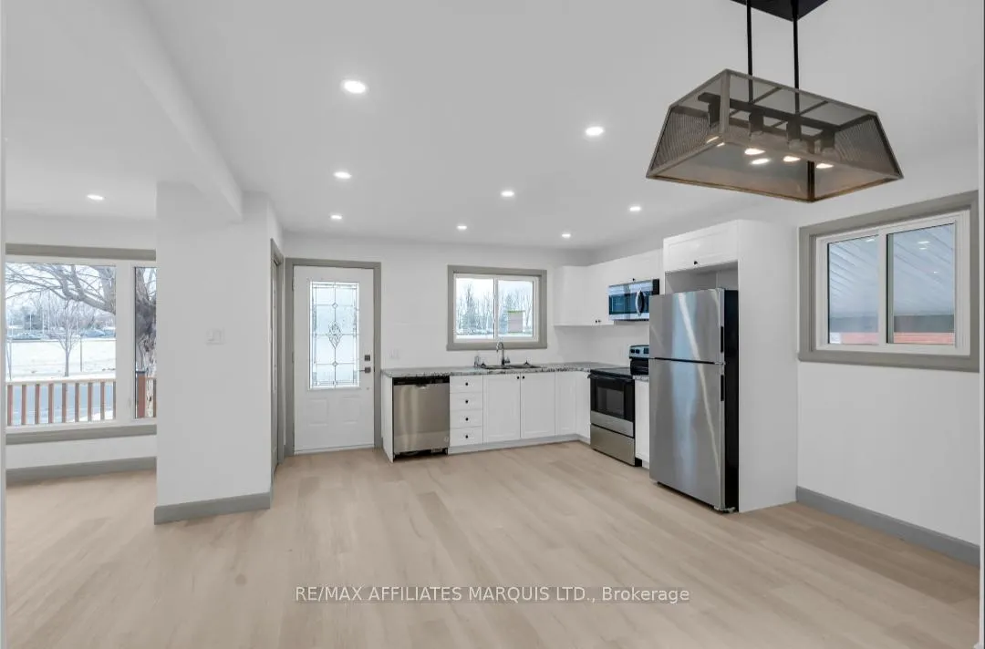 Photo 3 of 814 Alice Street, Cornwall — HOMEH
