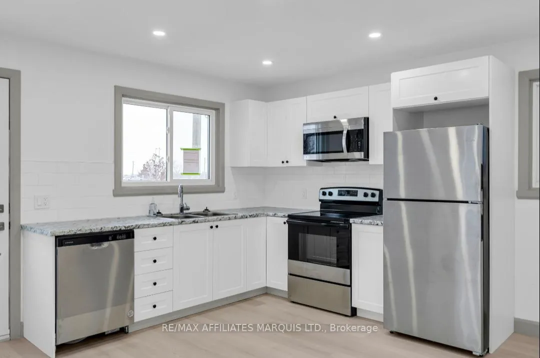 Photo 5 of 814 Alice Street, Cornwall — HOMEH