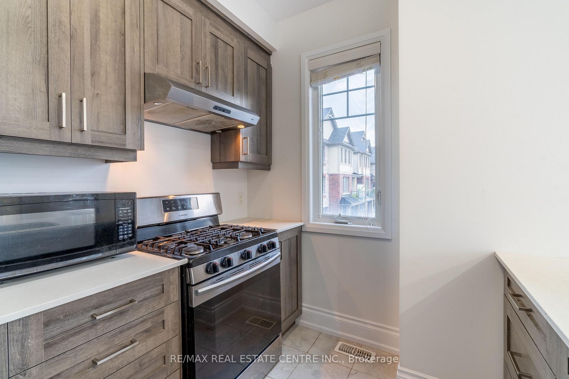 Photo 15 of 2 Near Lane, Hamilton, Ancaster — HOMEH