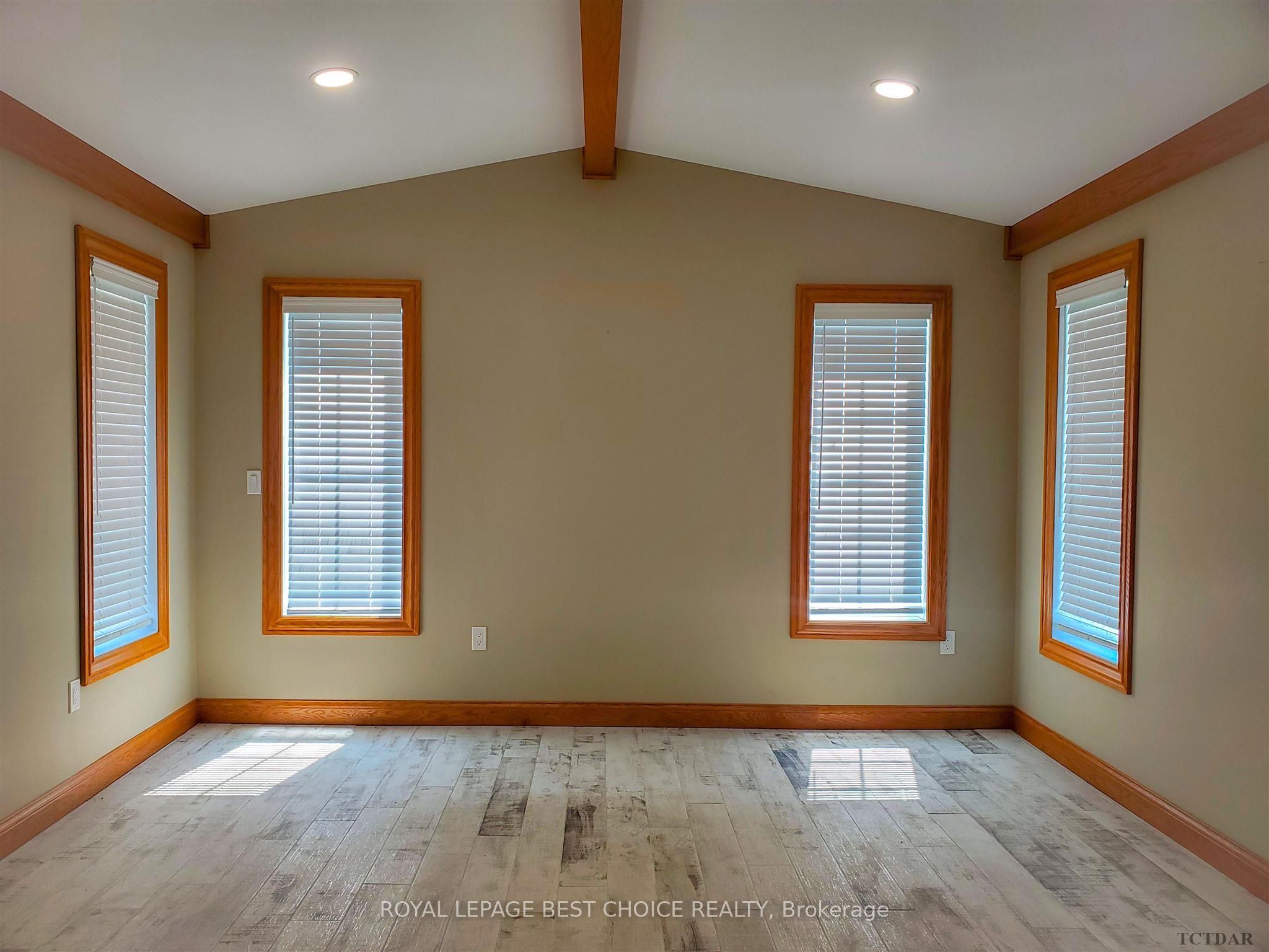 Photo 19 of 166015 Mini Farm Road, Armstrong, Earlton — HOMEH
