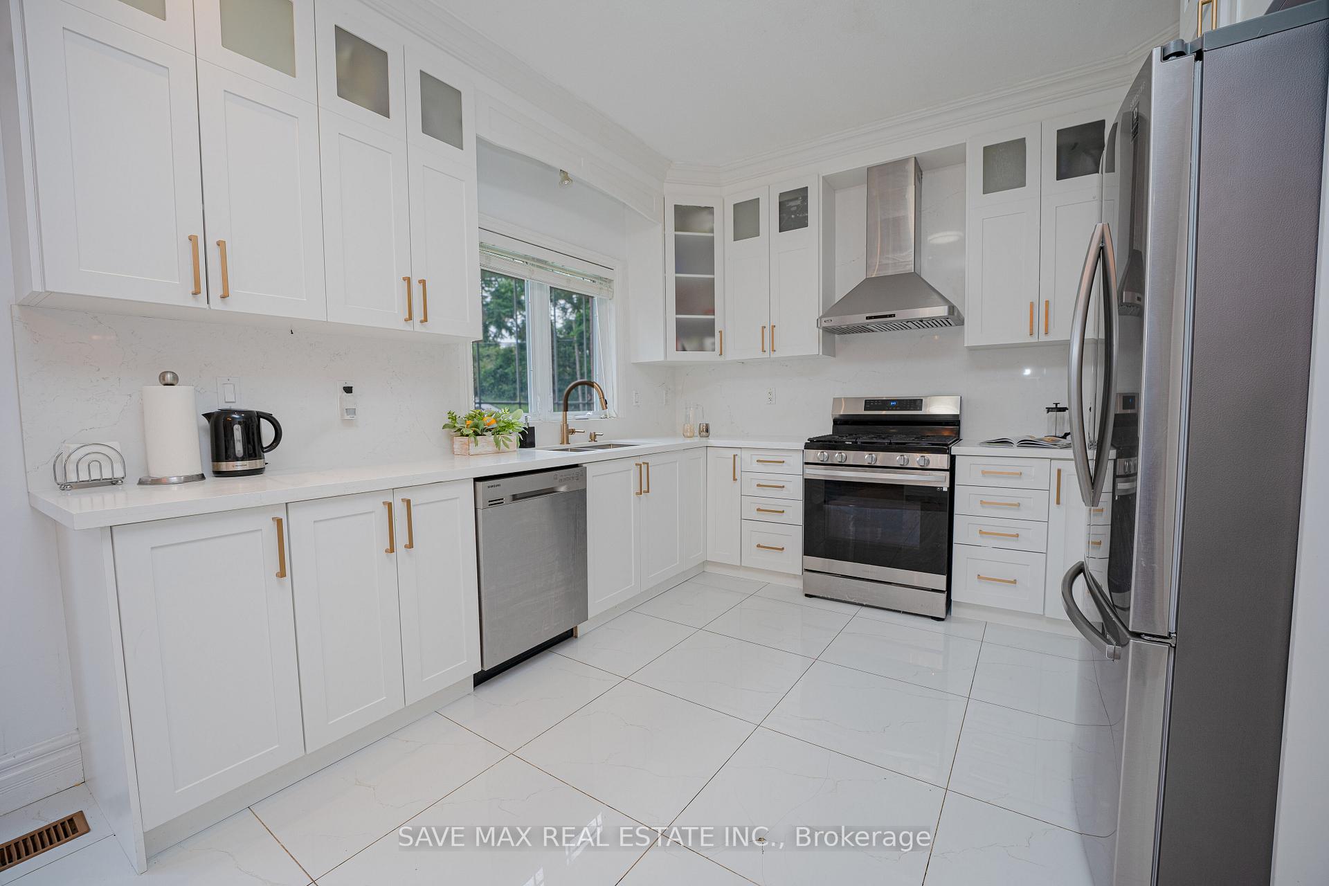 Photo 7 of 656 Geneva Street, St. Catharines, Lakeshore — HOMEH