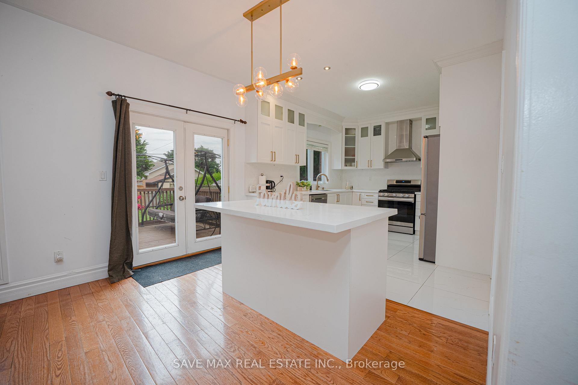 Photo 9 of 656 Geneva Street, St. Catharines, Lakeshore — HOMEH