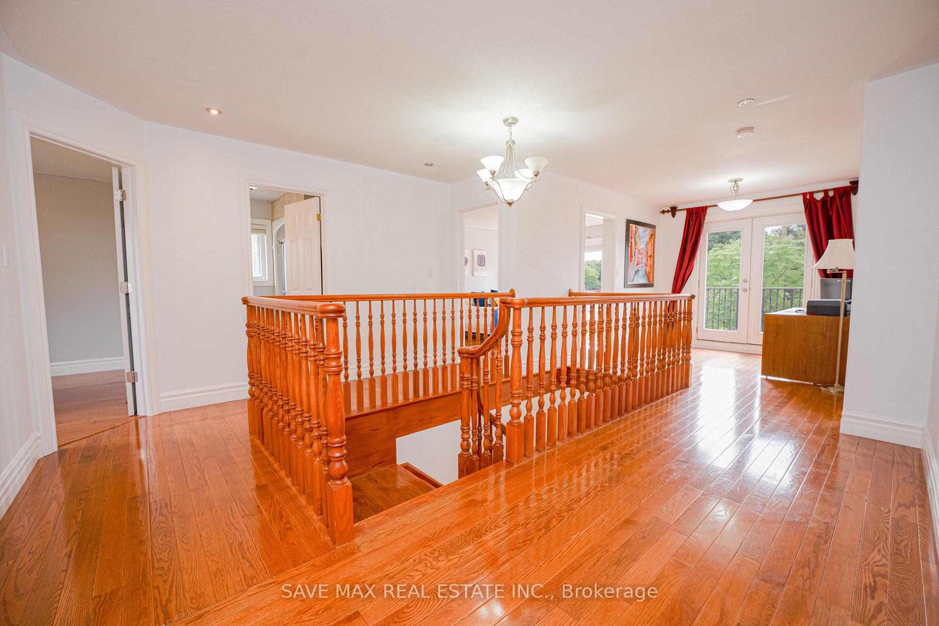 Photo 14 of 656 Geneva Street, St. Catharines, Lakeshore — HOMEH