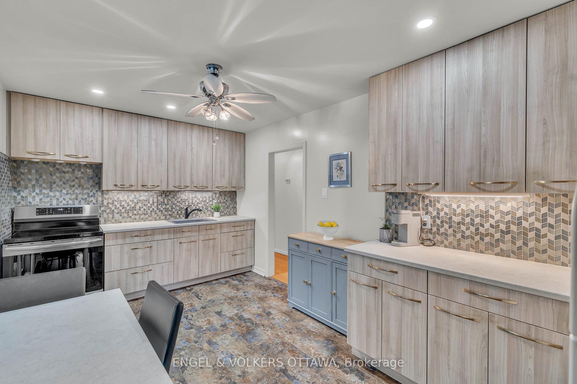 Photo 8 of 4690 Thunder Road, Ottawa, Carlsbad Springs — HOMEH
