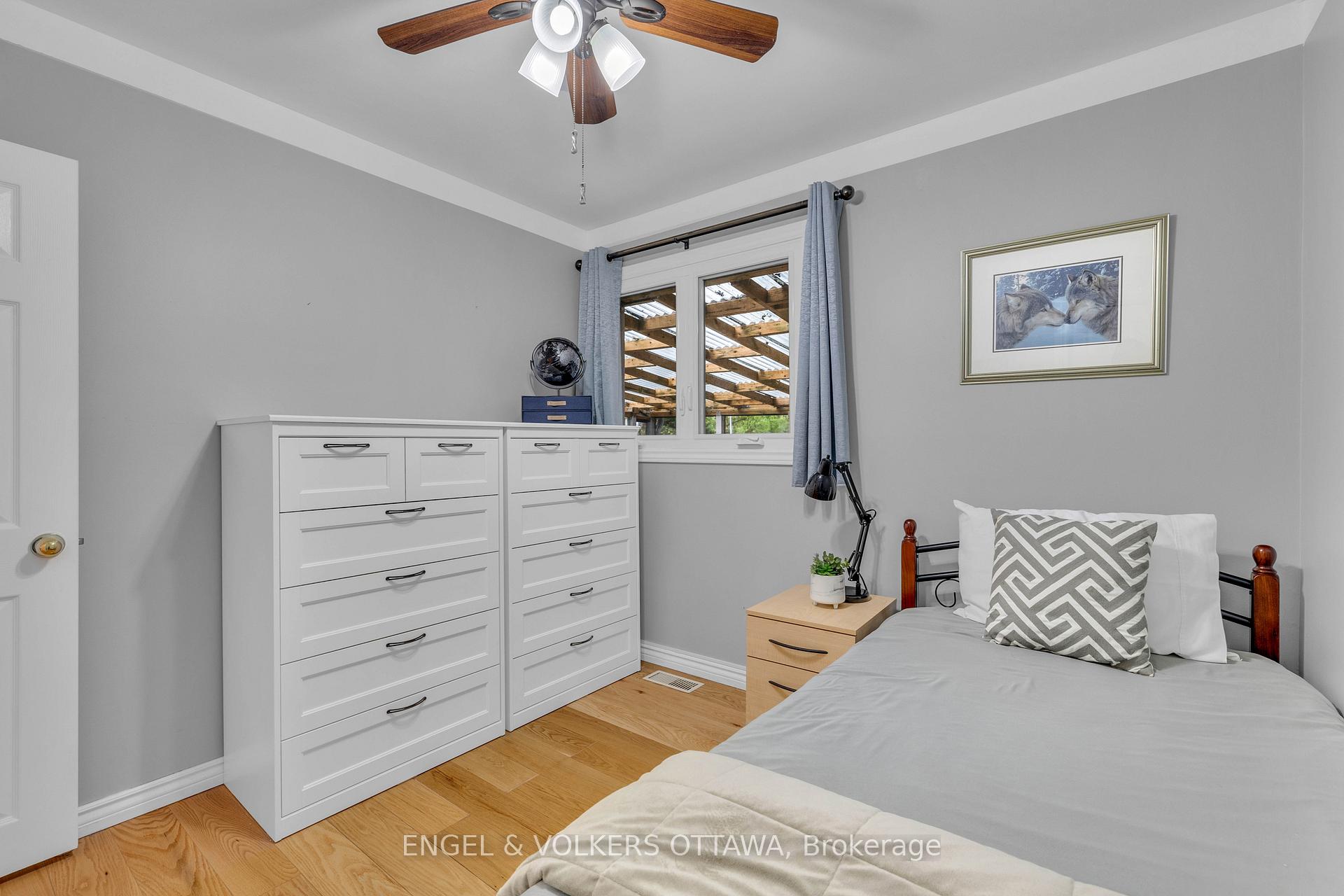 Photo 16 of 4690 Thunder Road, Ottawa, Carlsbad Springs — HOMEH